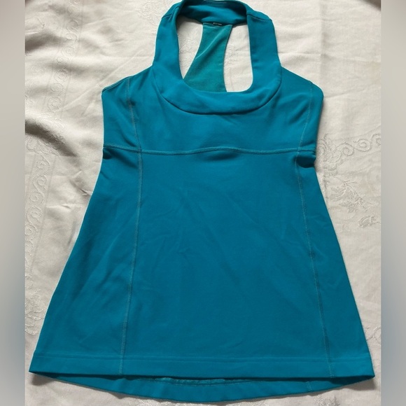 Lululemon Athletica Blue Fitted Tank Top with Cut Out - Picture 2 of 8